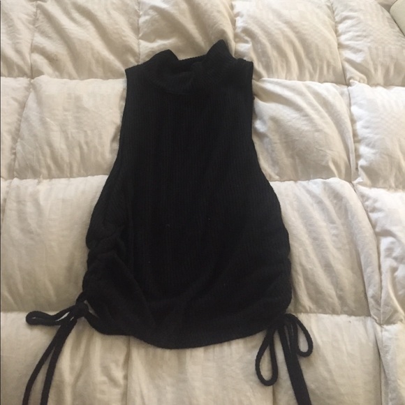 Black ribbed turtleneck tank top - Picture 1 of 4