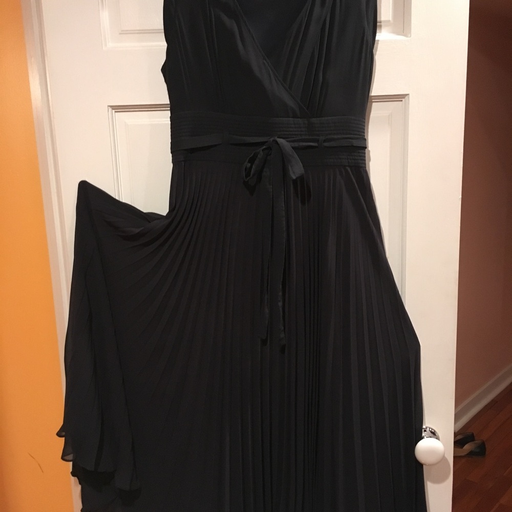 Twirling knife pleats Anthropology (runs small)