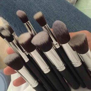 New 10pcs brushes set