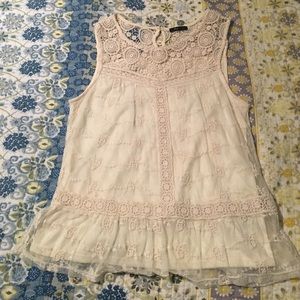 Cream lace boutique sleeveless Blouse Cream lace boutique sleeveless Blouse
