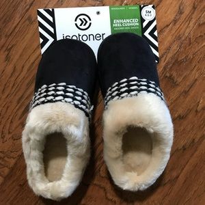 Isotoner black cozy clog like slippers -small