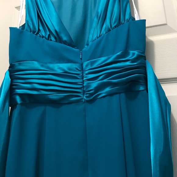 Blue Gown with Ribbon Tie Waist - Picture 4 of 6