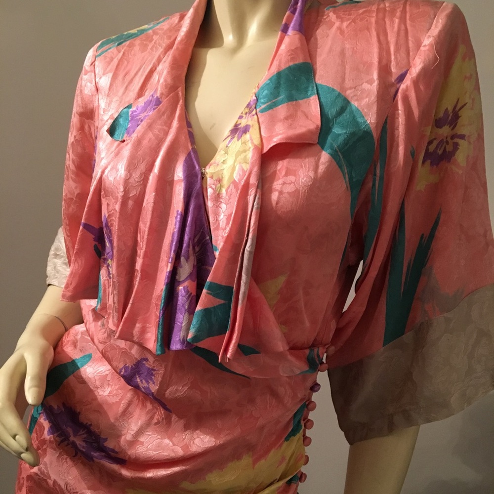 ✨Vintage 1980's✨Flora Kung 100% Silk wrap dress - Picture 5 of 10