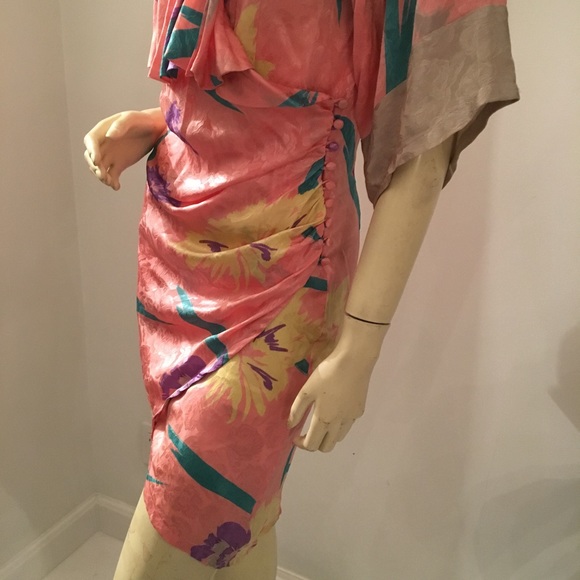 ✨Vintage 1980's✨Flora Kung 100% Silk wrap dress - Picture 4 of 10