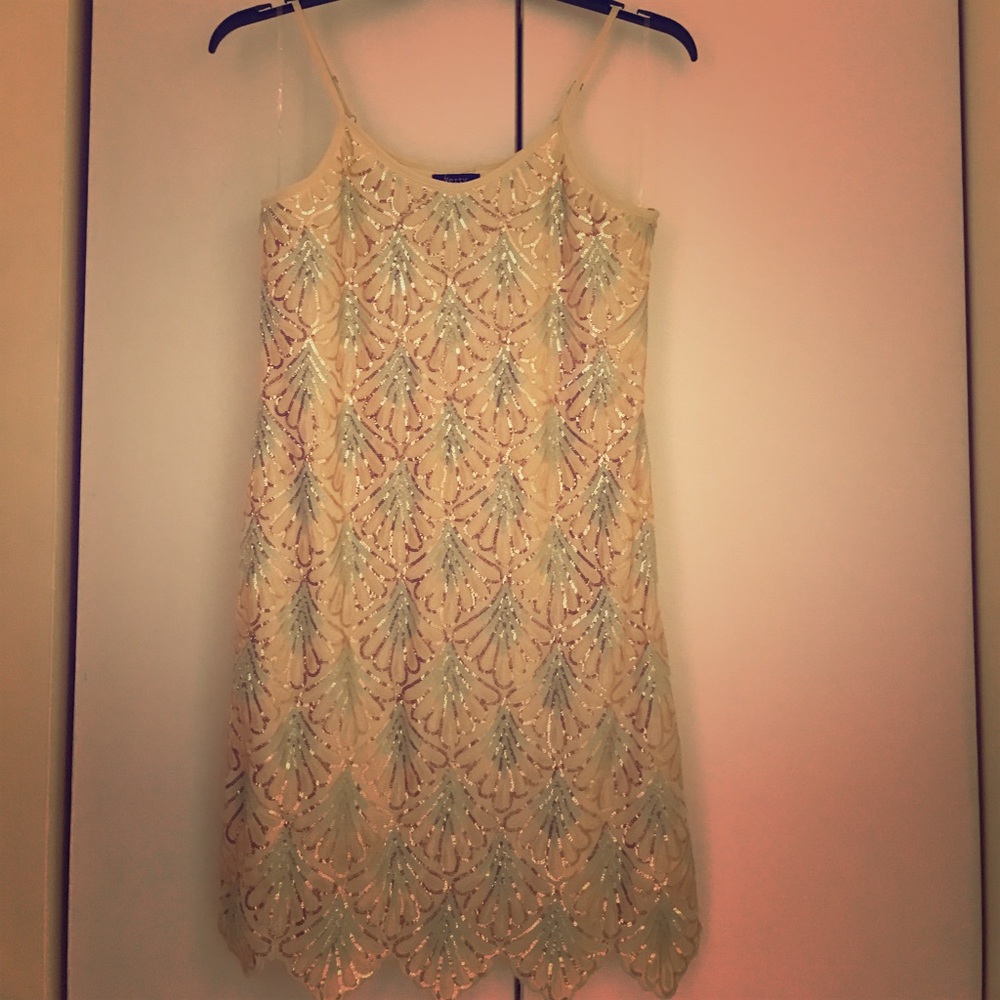 Sequined Flapper Style Sheath Dress
