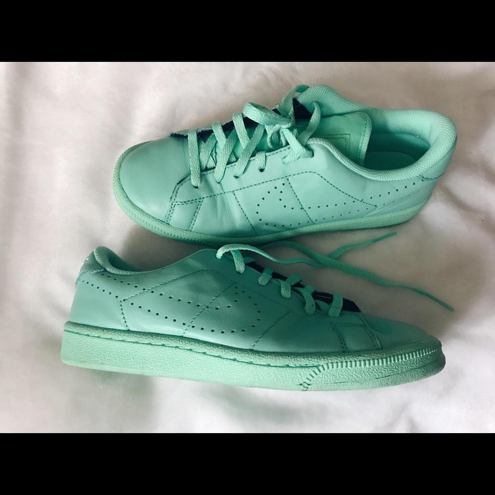 Nike Tennis Classics