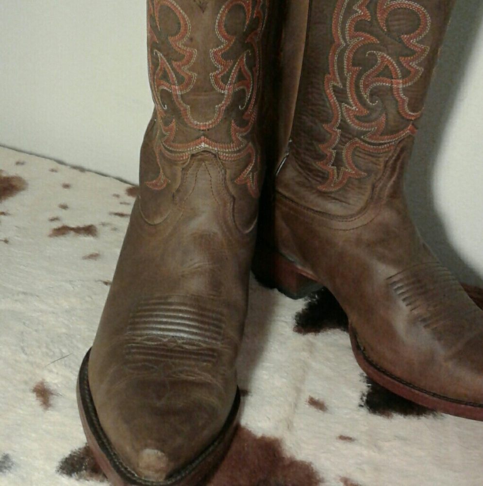Super cute Cowboy boots