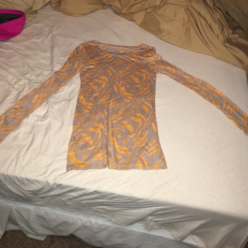 Cute long sleeve shirt