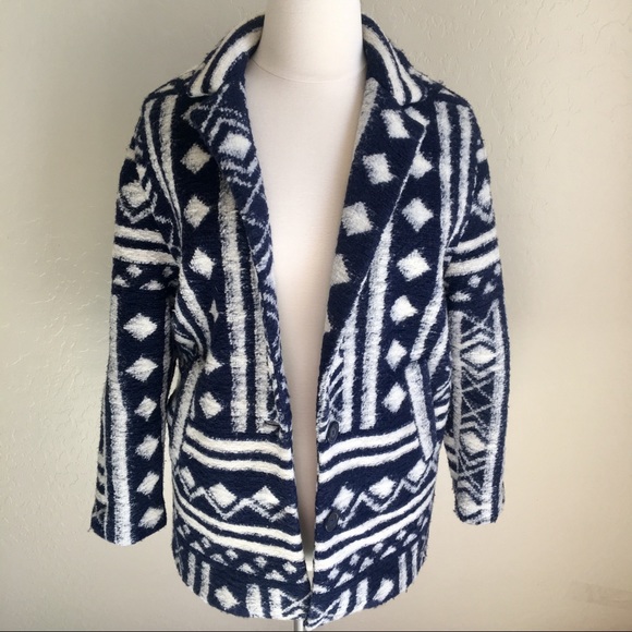 Forever 21 Jackets & Blazers - FOREVER 21 WOOL WINTER COAT TRIBAL DESIGN L XL