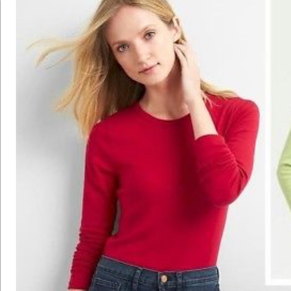 Women's Long Sleeve Tee by GAP Burgundy Size XL