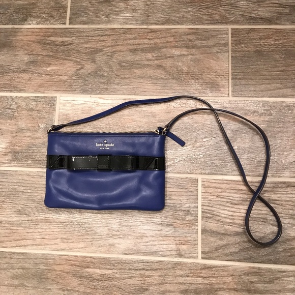 kate spade Handbags - Kate Spade Crossbody