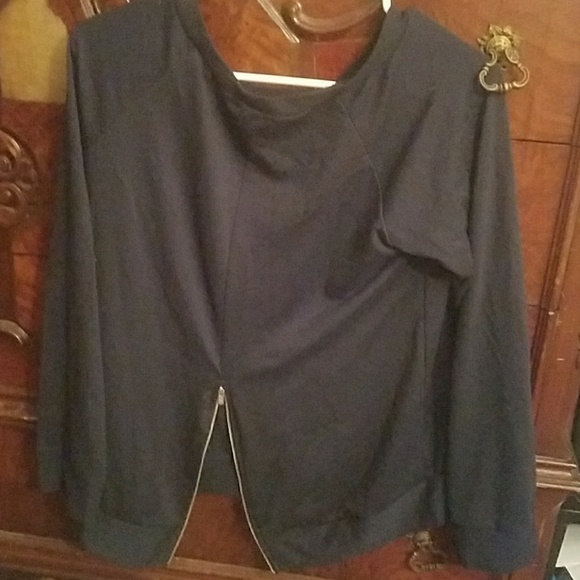 Back Zip Pullover - Picture 2 of 3
