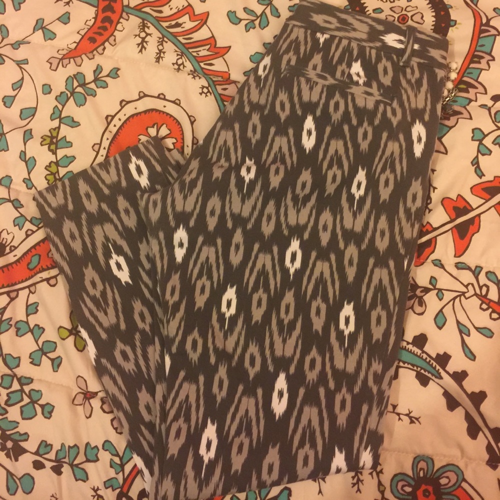 Slim Fit Patterned Pants - Picture 3 of 3
