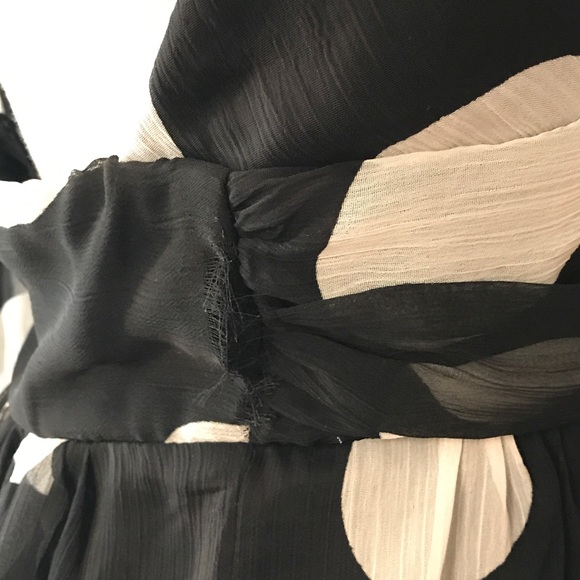 Marylin Monroe style dress. B & W  polka dot. - Picture 4 of 4