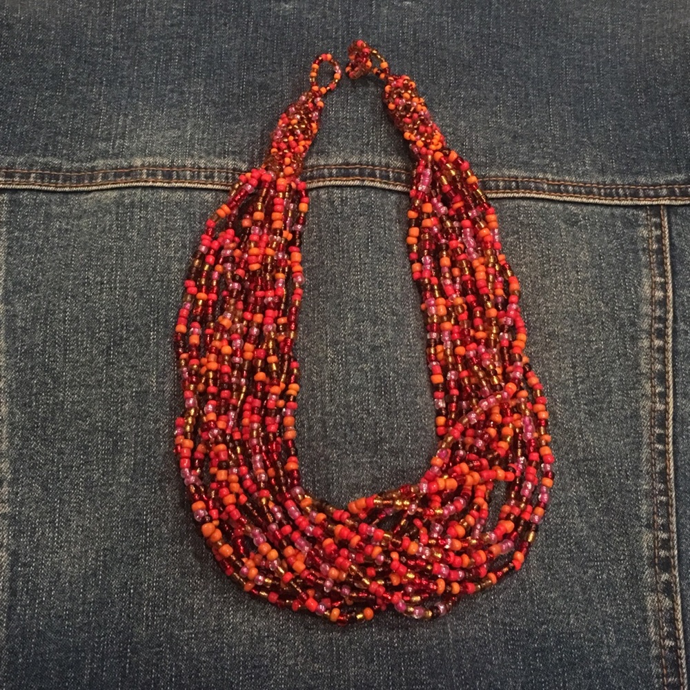 Twist beaded necklace