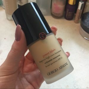 Giorgio Armani Power Fabric Foundation 2