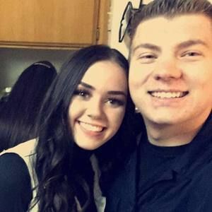 Meet your Posher, Ethan