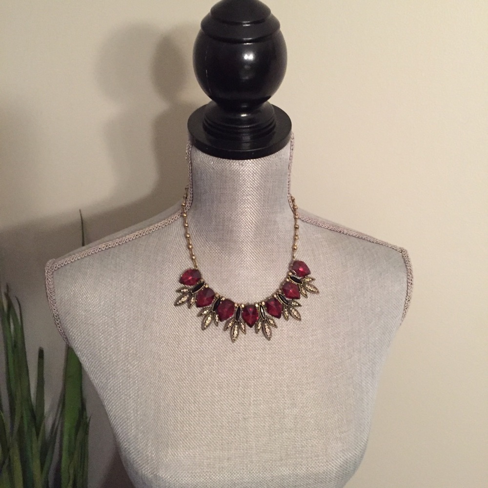 Statement Necklace - Picture 2 of 3