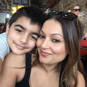 Meet your Posher, Lorraine