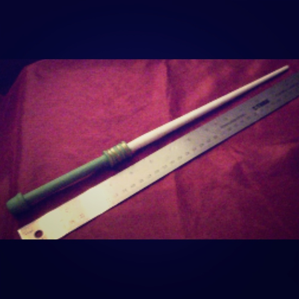 Green Wooden Magic Wand - Cornath Series