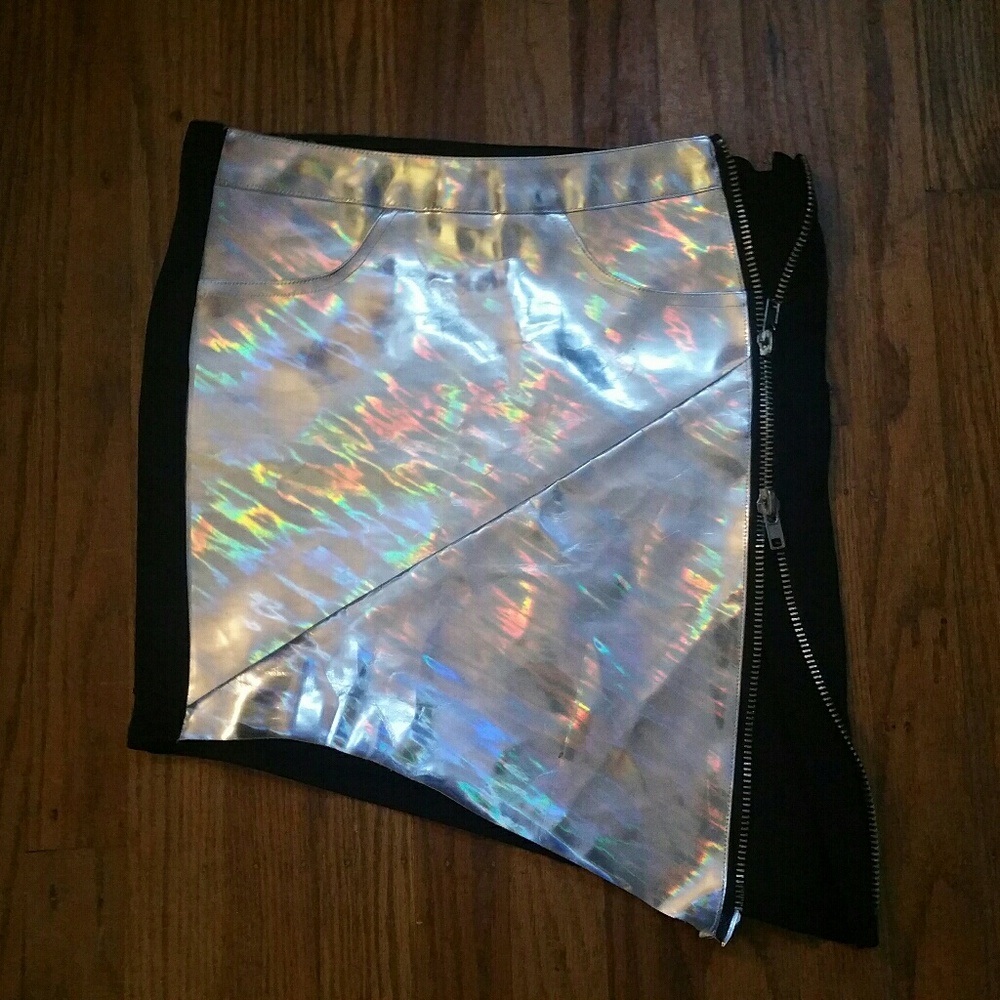 UNIF holo skirt - zipper detail sz small