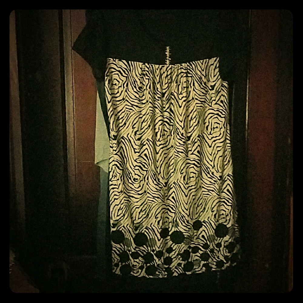 Black and cream dress.