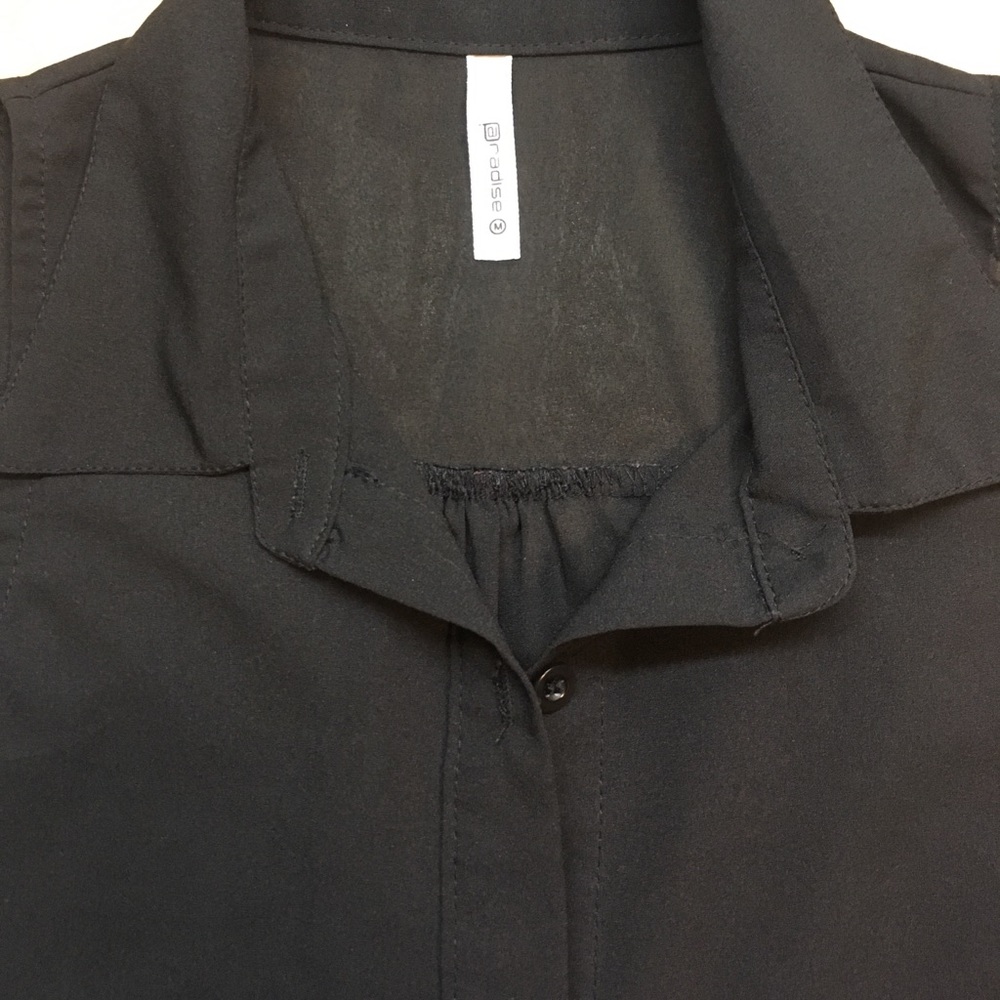 Sleeveless Ardis's button down!