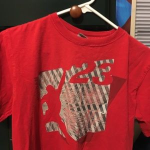 Michael Jordan t shirt medium kids