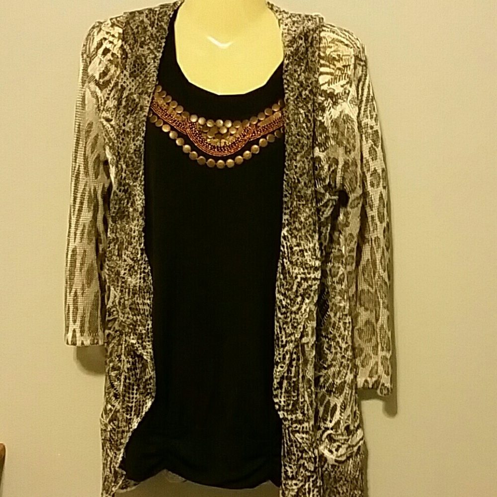 Alberto Makali sweater cover