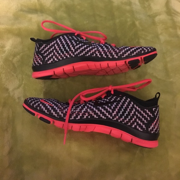 Nike Shoes - Nike Free 5.0 TR Fit 4