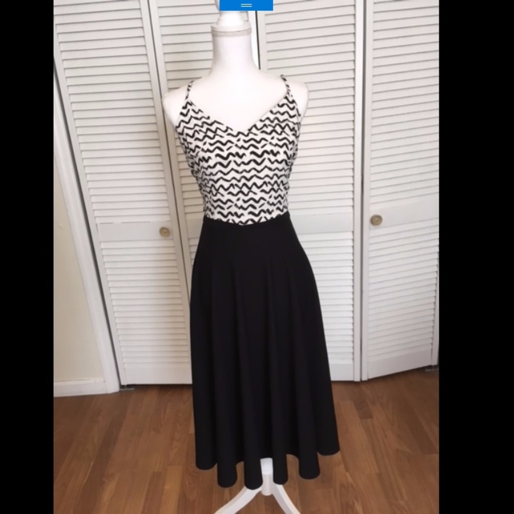 ⚡️SALE⚡️ Midi Black Full/Flare Skirt Sz 4 US