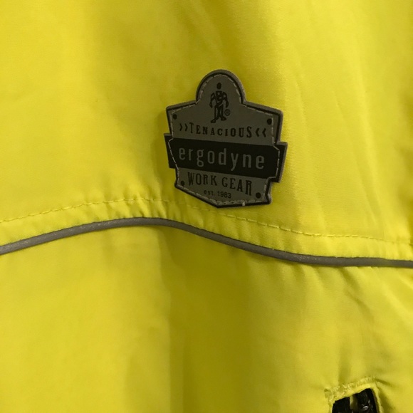 Glo Wear By Ergodyne Tenacious Windbreaker 2XL - Picture 2 of 8