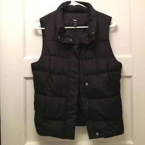Gap Black Puffer Vest