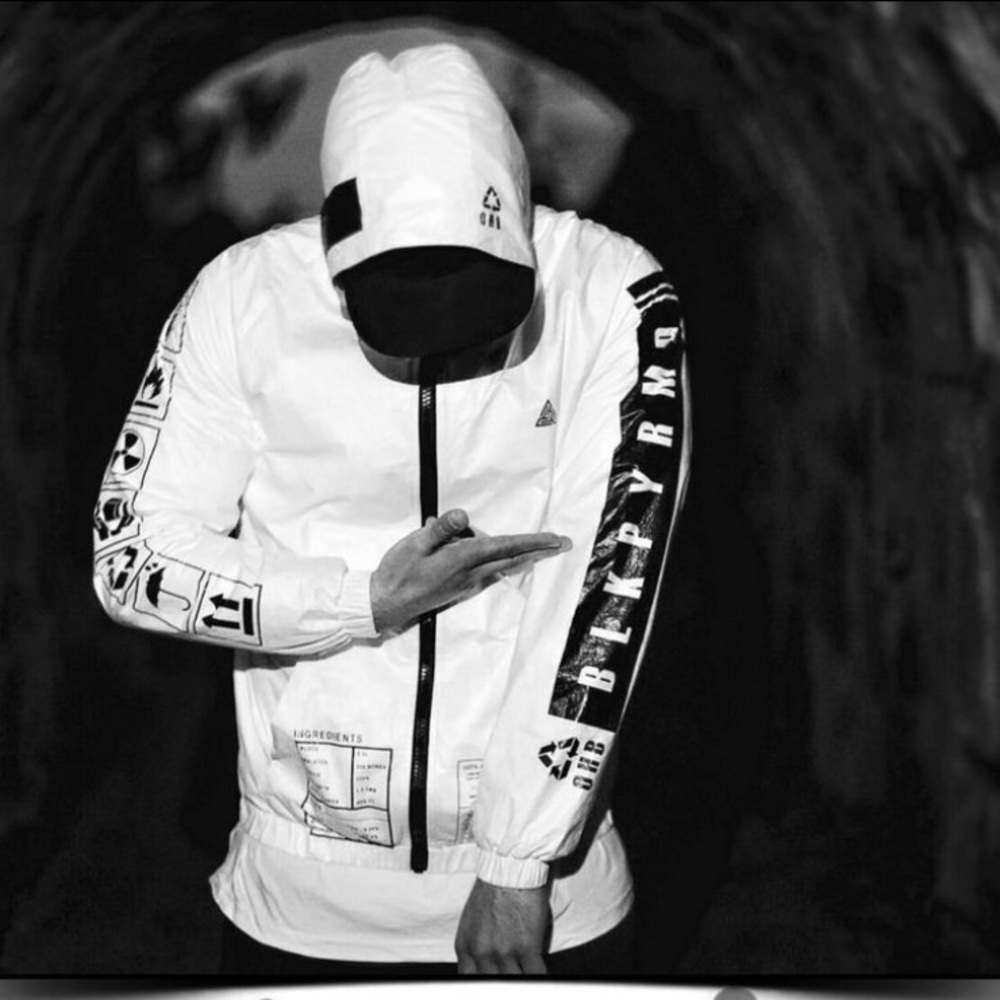 Meet your Posher, Ozzy