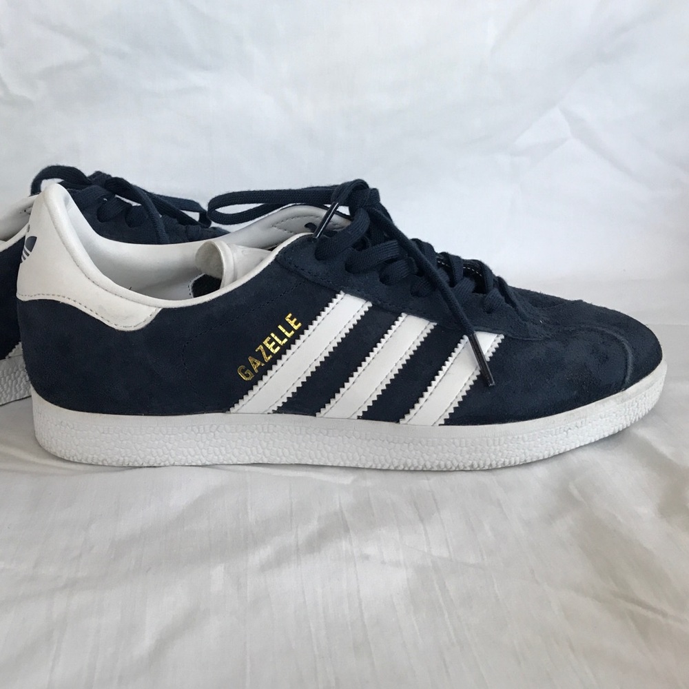 adidas gazelle sneakers women’s size 6.5