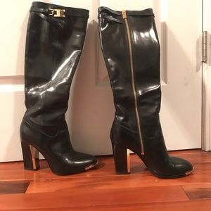 Like NEW Leather Michael Kors Size 6 Heel Boots