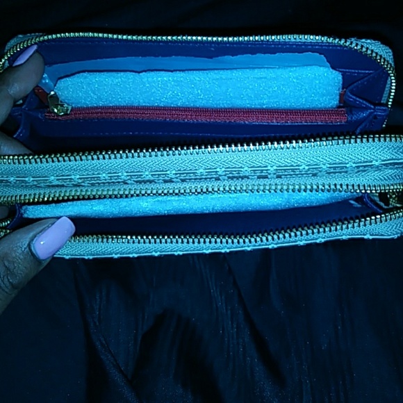 Wallet - Picture 2 of 3