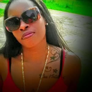 Meet your Posher, Monique