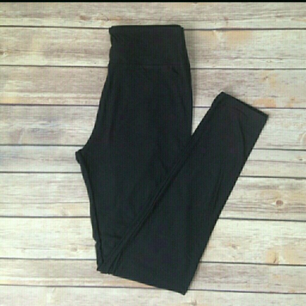 Lularoe NEW BLACK SOLID LEGGINGS OS UNICORN O /S