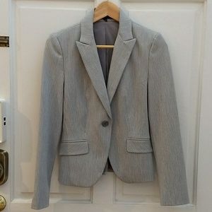 Just in! Like new Express grey blazer Just in! Like new Express grey blazer