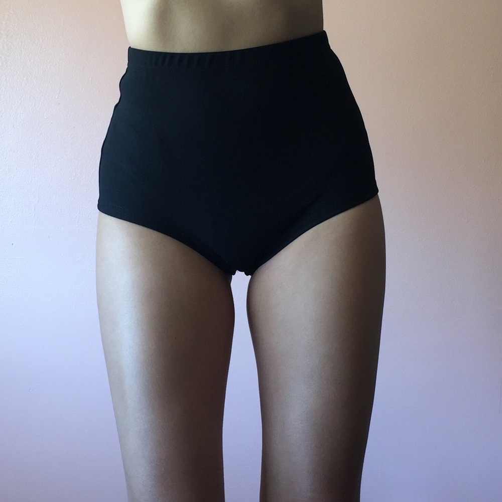 Perfect High Waisted Booty Shorts - Picture 1 of 3