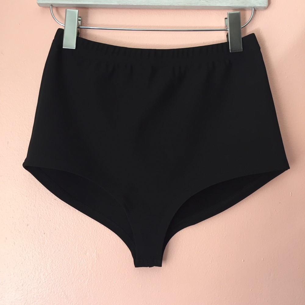 Perfect High Waisted Booty Shorts - Picture 2 of 3