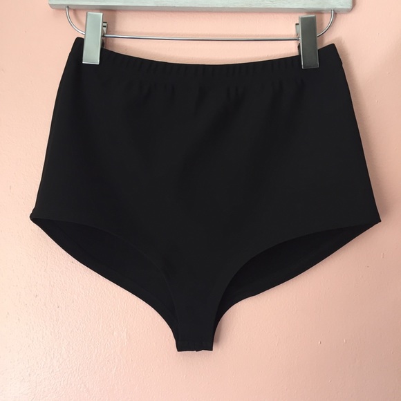 Perfect High Waisted Booty Shorts - Picture 2 of 3