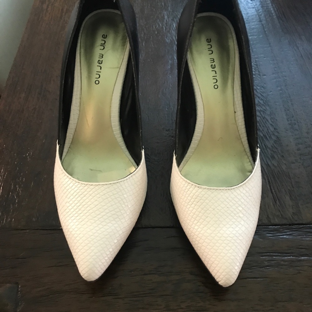 Black & White pumps!