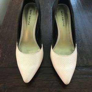 Black & White pumps!