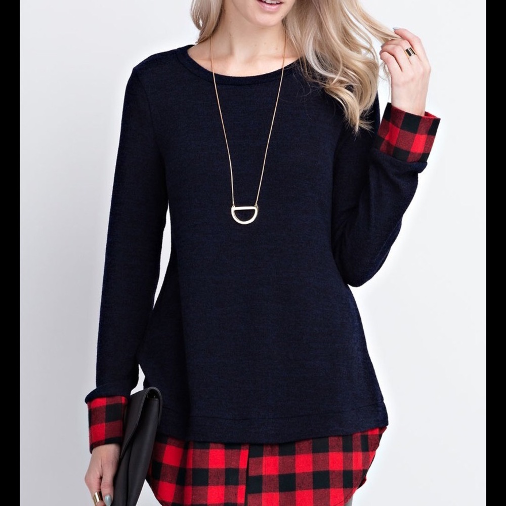 ✳️ Black Tunic w/Black Plaid Accents