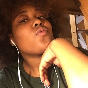 Meet your Posher, Arlene