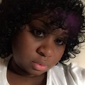 Meet your Posher, Angie