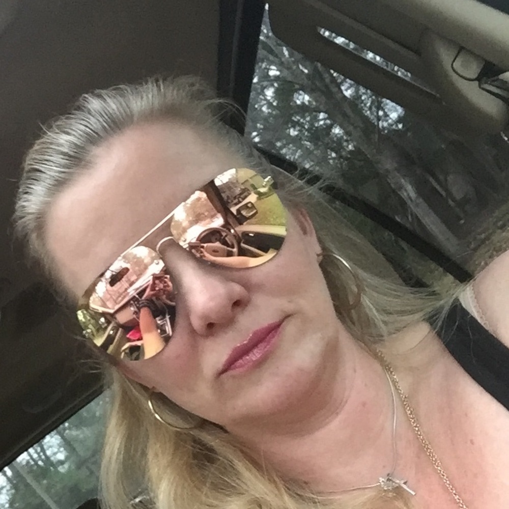 Meet your Posher, Heather