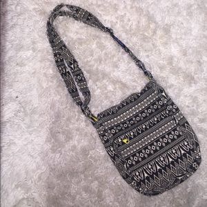 Women's crossbody Kavu tote